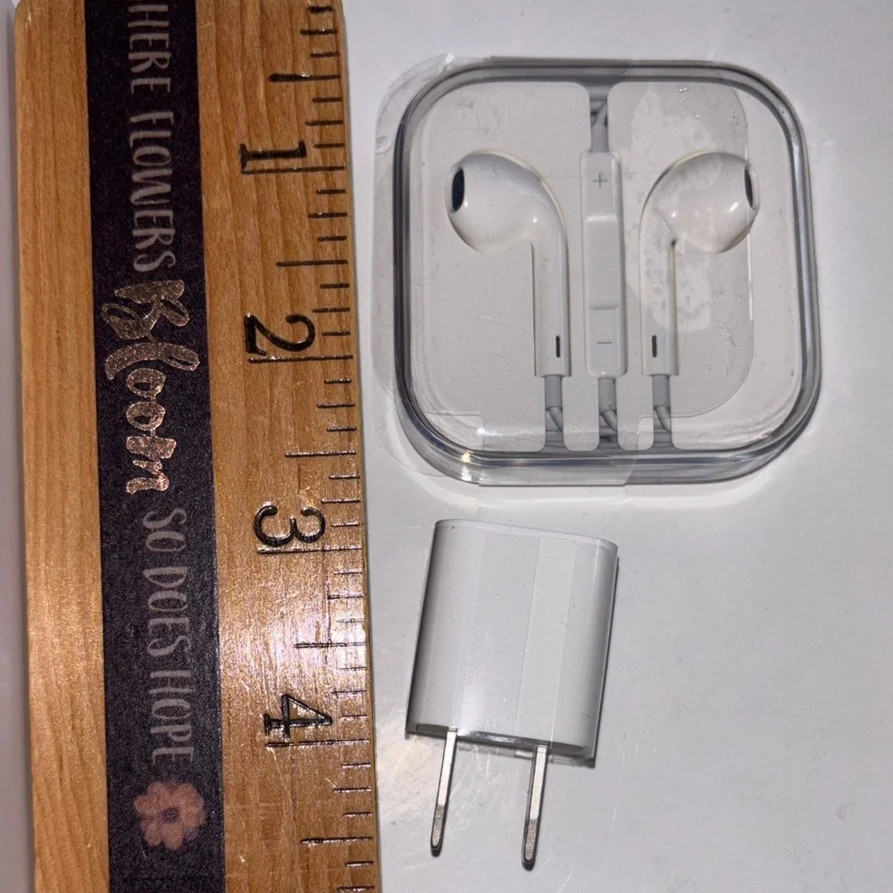 Apple iPhone 6s Box  iPhone 6 ear buds with cord and charging brick